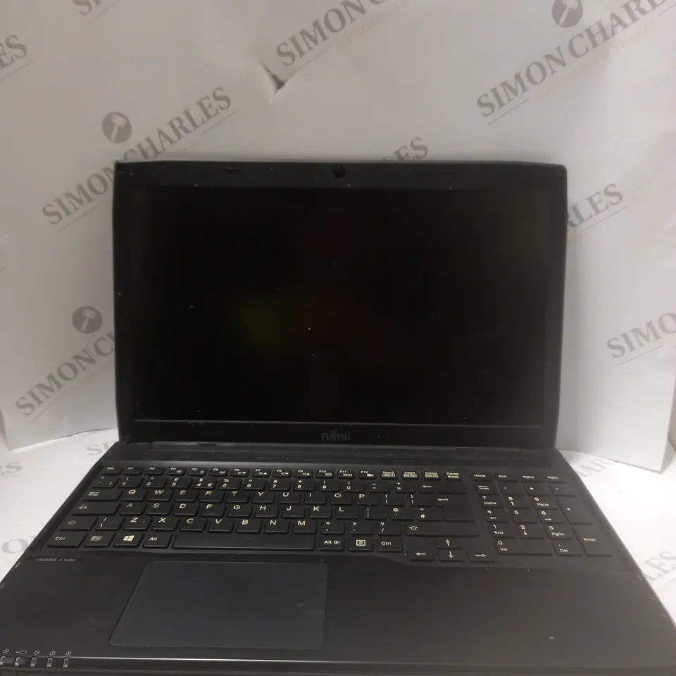 FUJITSU A544 LIFEBOOK LAPTOP