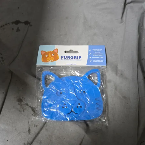 BOX OF APPROXIMATELY 150 FURGRIP LAUNDRY PET HAIR REMOVERS - CAT  
