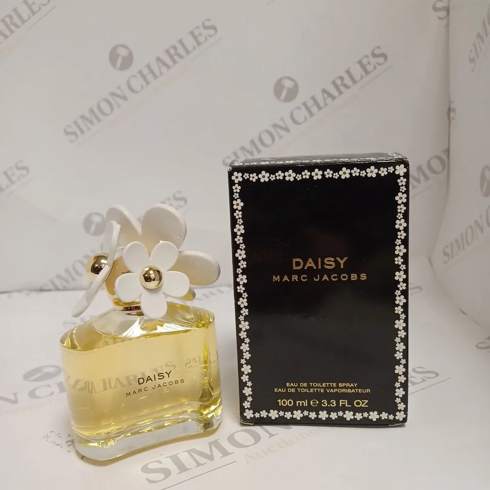 BOXED MARC JACOBS DAISY EAU DE TOILETTE SPRAY 100ML