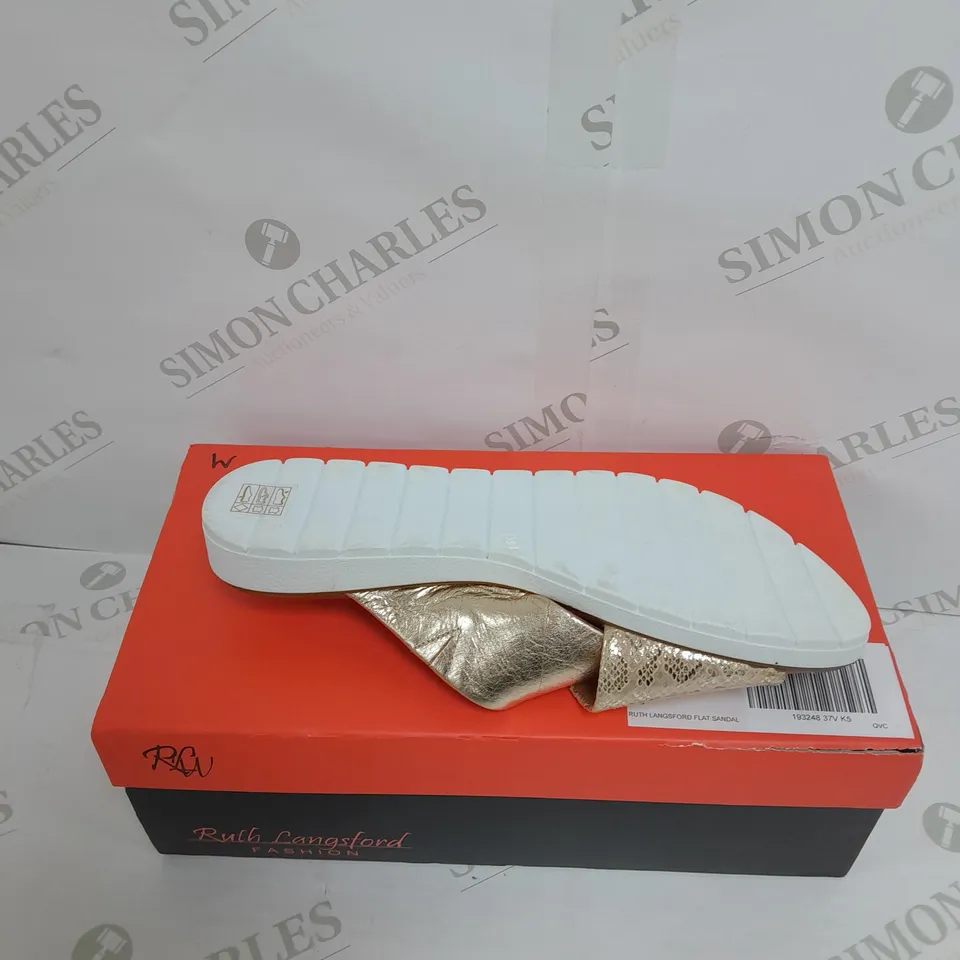 BOXED PAIR OF RUTH LANGSFORD SANDALS IN CHAMPAGNE GOLD SIZE 5