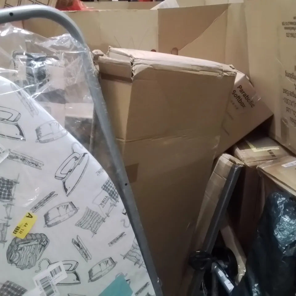 PALLET OF ASSORTED HOUSEHOLD GOODS AND PRODUCTS TO INCLUDE;STEP LADDER, IRONING BOARD, BIKE,PARABOLIC SOFTBOX AND OTHER ASSORTED ITEMS...