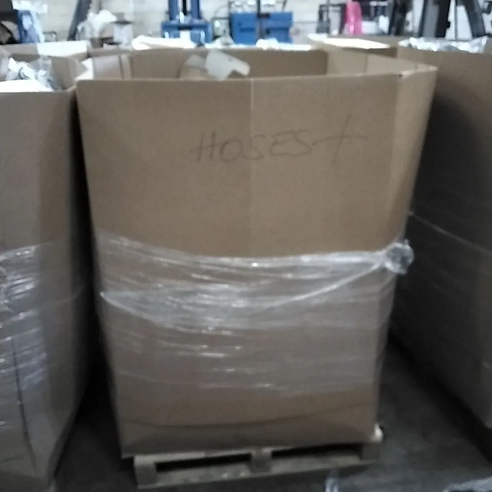 PALLET TO CONTAIN A LARGE QUANTITY OF HOSE PIPES AND SIMILAR PRODUCTS 