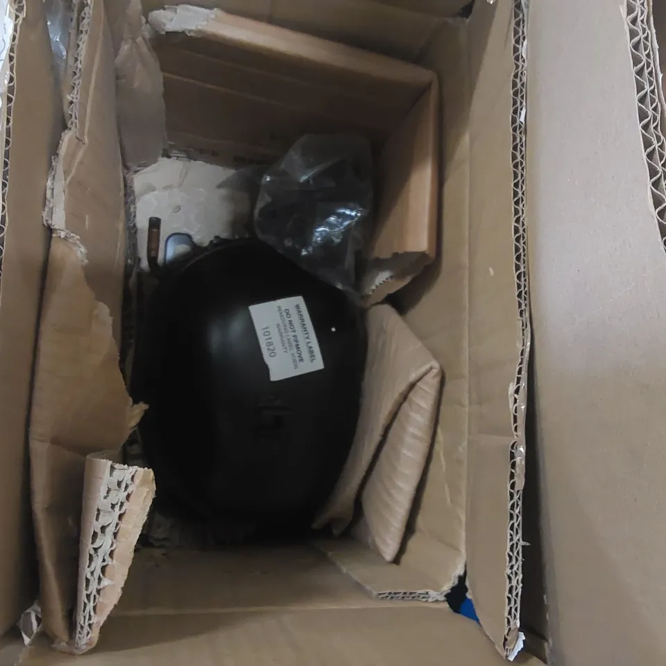 PALLET CONTAINING A VERY LARGE QUANTITY OF EMBRACO COMPRESSORS ECT