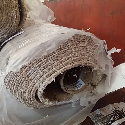 ROLL OF QUALITY EC AURA SAND DUNE CARPET // APPROX SIZE: 4.50 X 5.00M