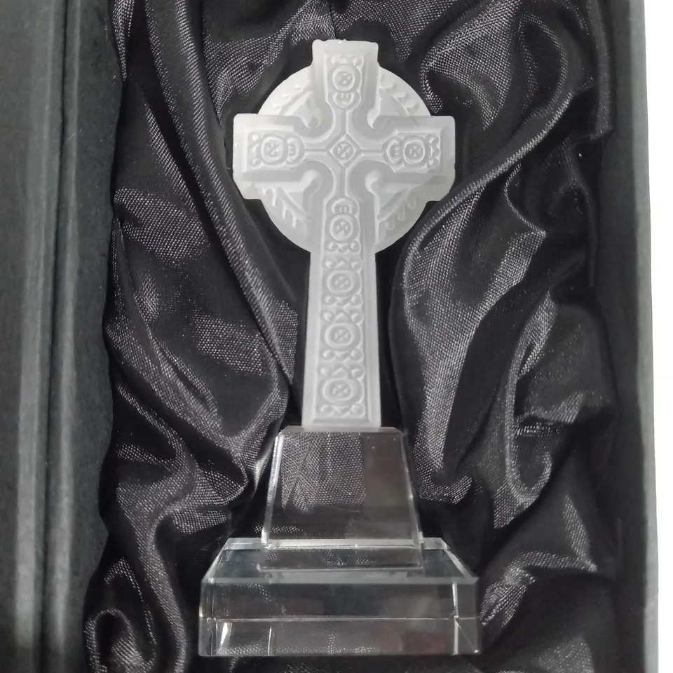 CELTIC CRYSTAL CROSS 
