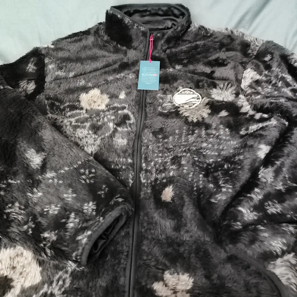 KITH X COLUMBIA SHERPA JACKET – BLACK/GREY FAUX FUR, SIZE M