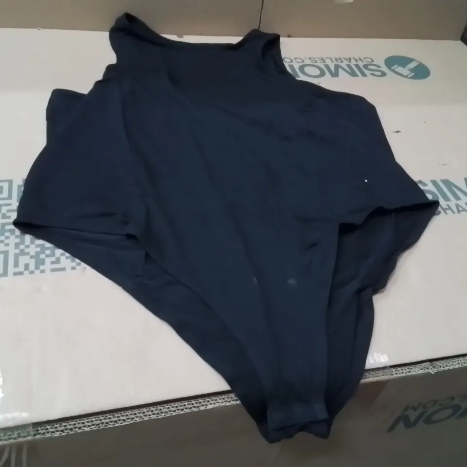 BOXED BRAND NEW APPROXIMATELY 25 SIMPLY BE RACER BODYSUIT BLZCK SIZE 26