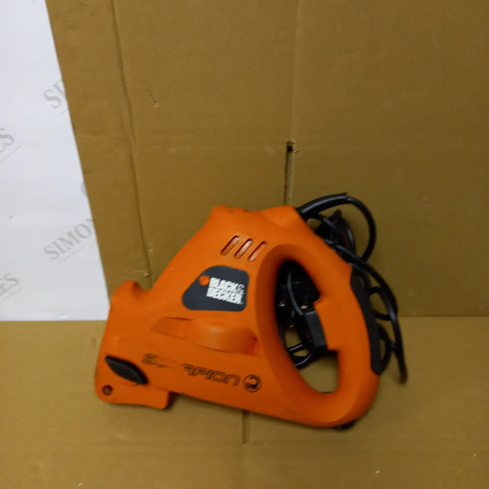 BLACK & DECKER SCORPION POWERED HANDSAW