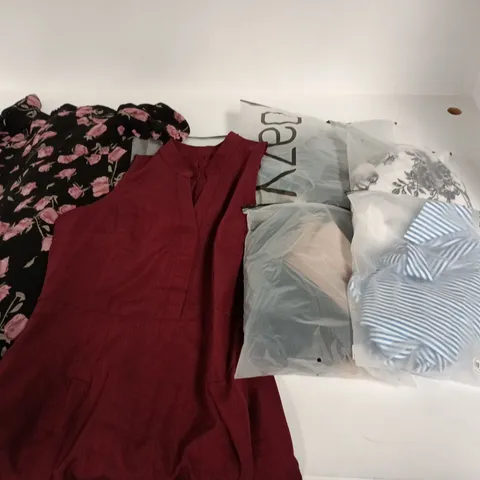 APPROXIMATELY 50 ASSORTED CLOTHING ITEMS IN VARIOUS SIZES, STYLES & COLOURS - COLLECTION ONLY