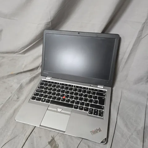 LENOVO THINKPAD 13 2ND GEN LAPTOP – I3-7100U, 8GB RAM, 128GB SSD, 13.3IN DISPLAY