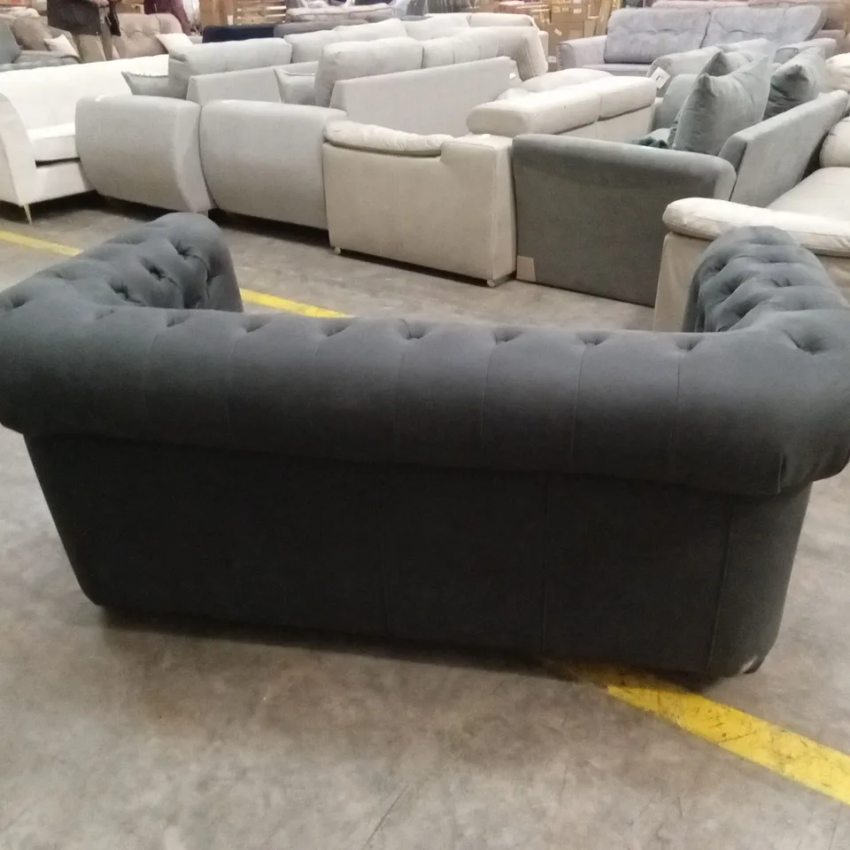 CHESTER CHESTERFIELD LEATHER LOOK 2 SEATER SOFA - BLACK RRP £799