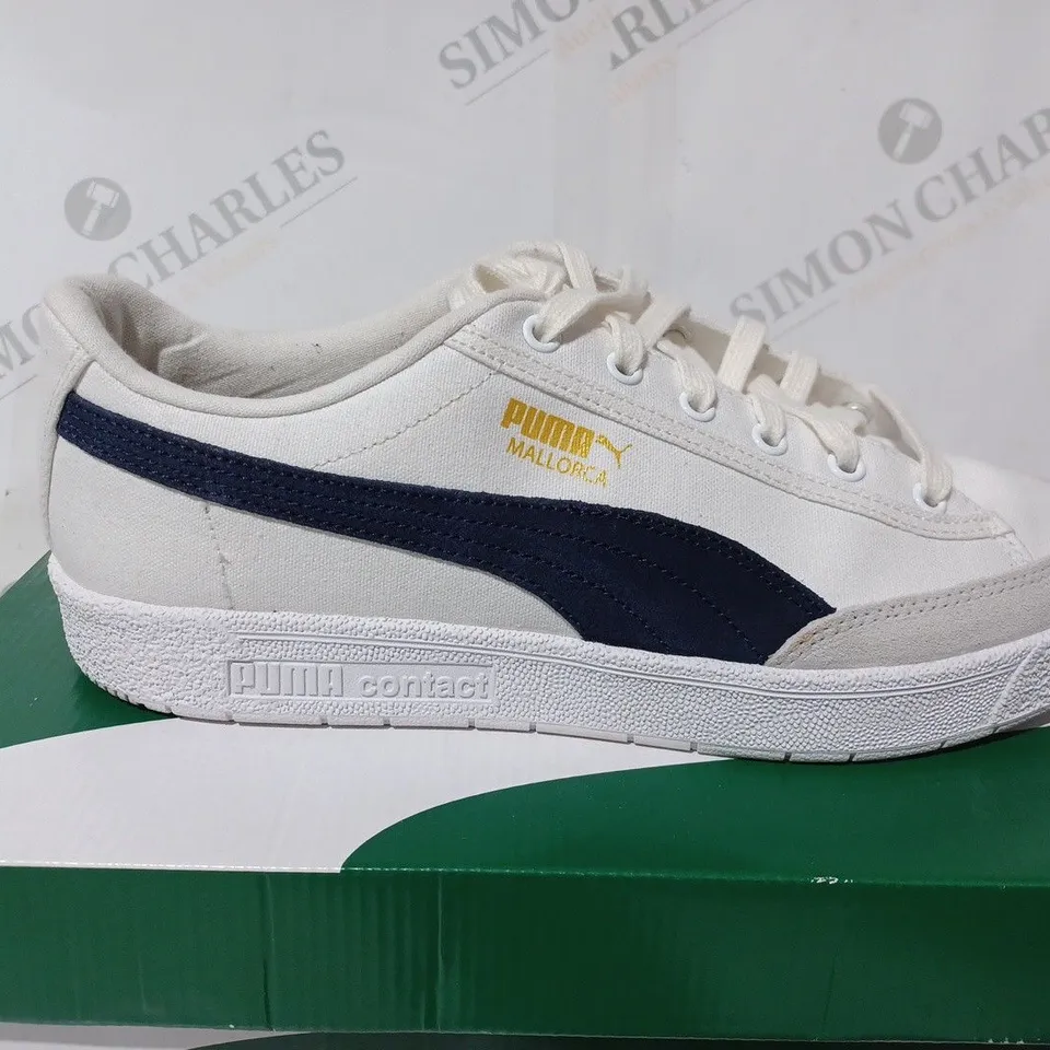 BOXED PAIR OF PUMA MALLORCA CANVAS TRAINERS IN WHITE/BLUE - UK 10