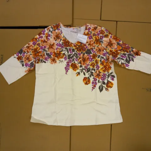 LOT OF 19 BRAND NEW QUACKER FACTORY FLORAL BEIGE CROPPED SLEEVE TOP SIZE LARGE