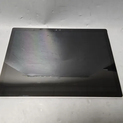 MICROSOFT SURFACE BOOK 