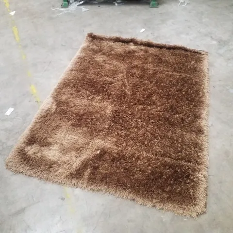 QUALITY DESIGNER AREA RUG    - APPROXIMATELY 153X126