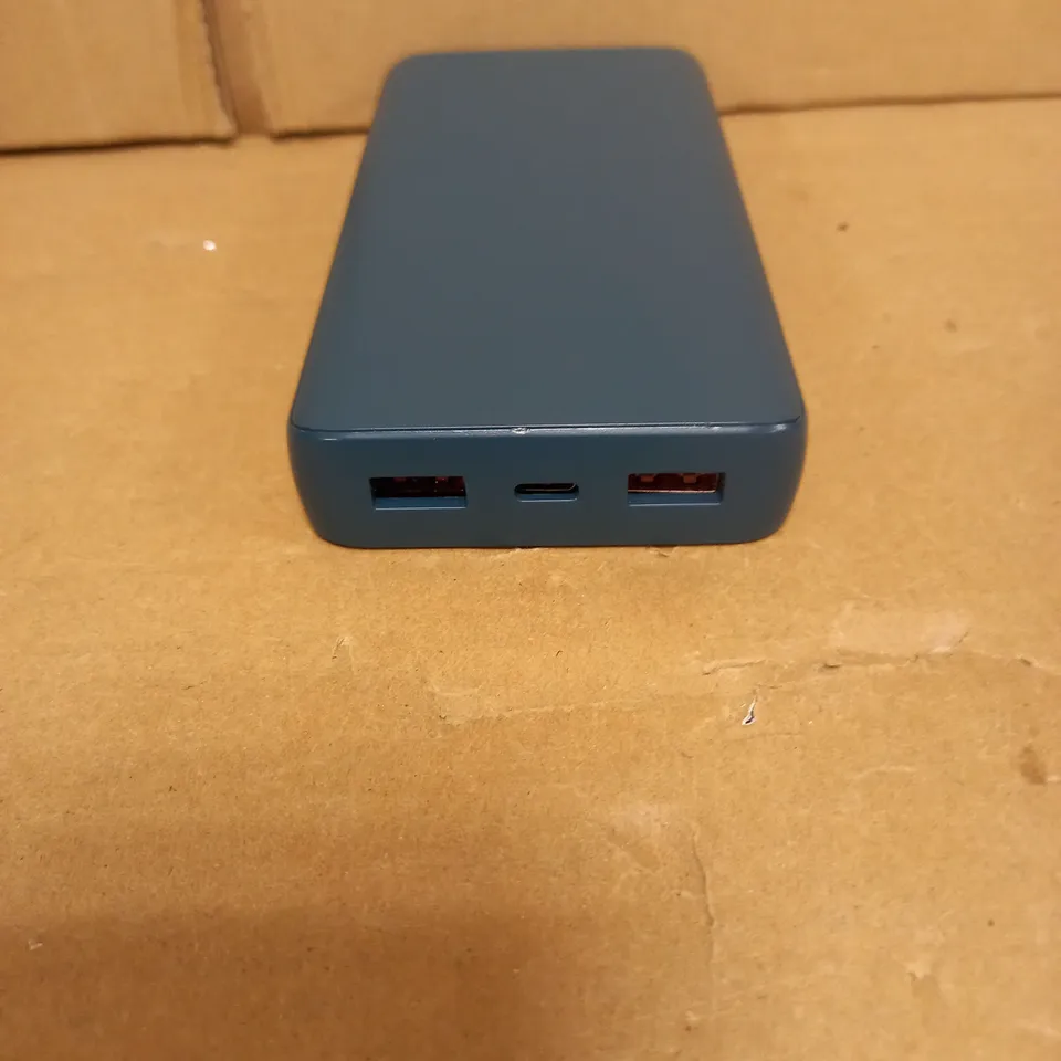 JOHN LEWIS POWERBANK - GREEN/BLUE - 3 PORTS