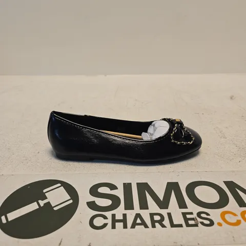 RIVER ISLAND BLACK PATENT BOW FLATS β UK4