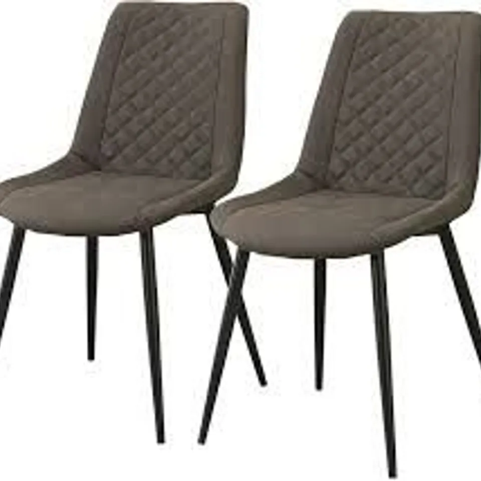 BOXED VELVET KITCHEN LEISURE CHAIRS WITH SOFT BACKRESTS AND STURDY METAL LEGS