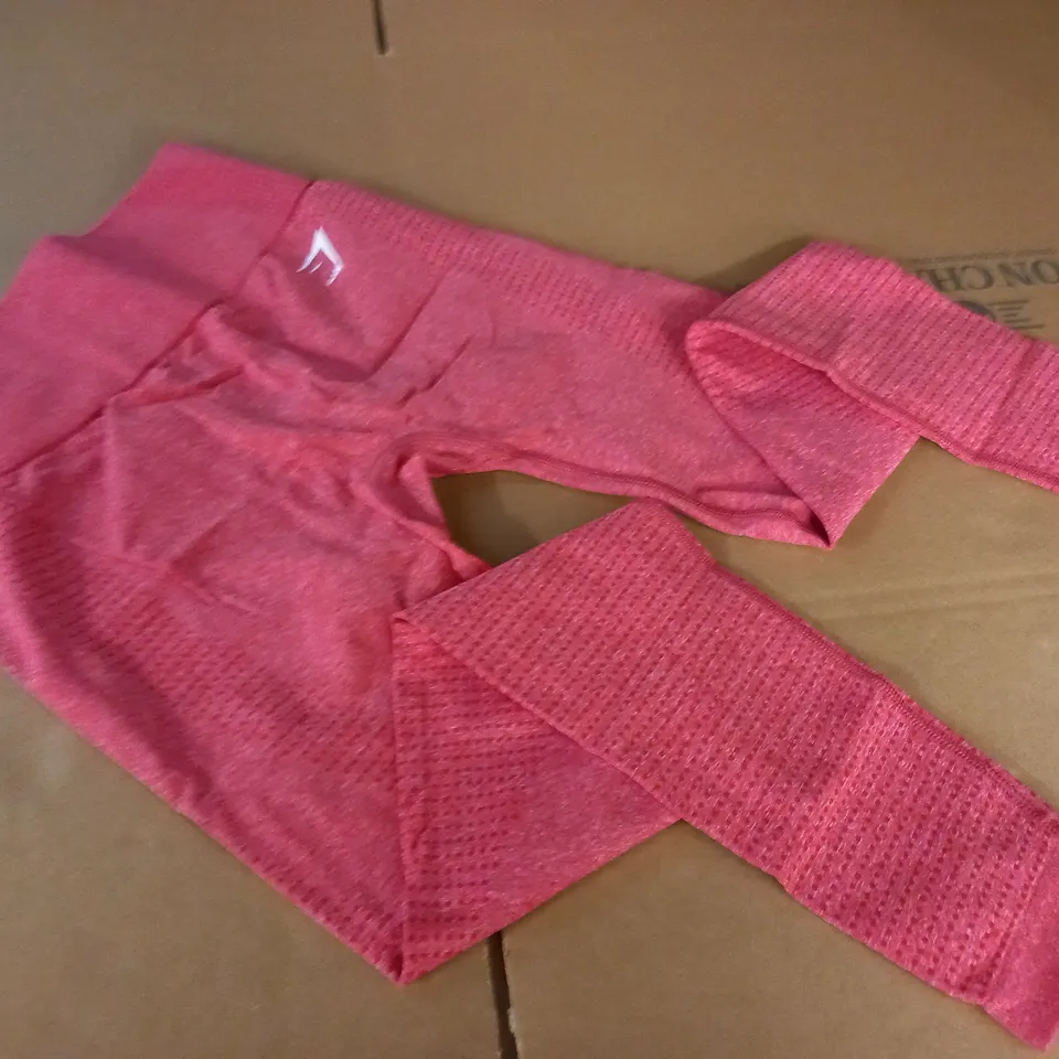 GYMSHARK DEEP PINK TRAINING LEGGINGS - S