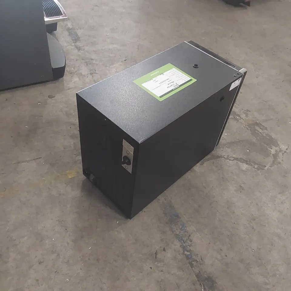 VITRIFRIGO COMMERCIAL COFFEE MACHINE FRIDGE