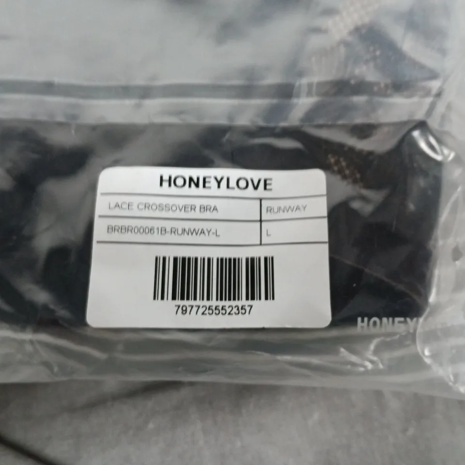 BAGGED HONEYLOVE LACE CROSSOVER BRA – RUNWAY, SIZE L