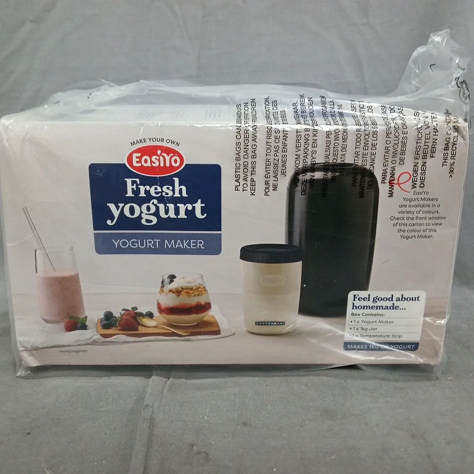 BOXED EASIYO YOGURT MAKER WITH YOGURT STORAGE JAR & EVERYDAY VANILLA SACHET