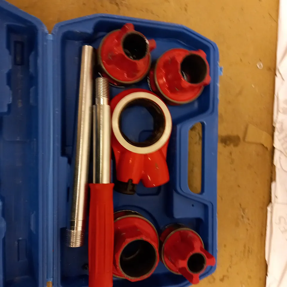 DRAPER 7 PIECE IMPERIAL RATCHET PIPE THREADING KIT