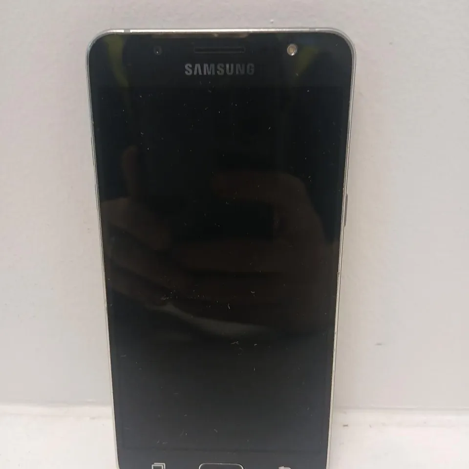 SAMSUNG SMARTPHONE – BLACK, 
