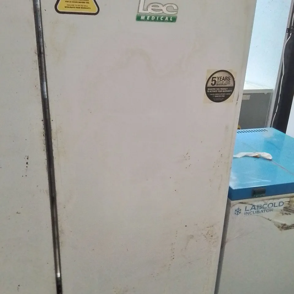 LEC MEDICAL REFRIGERATOR 