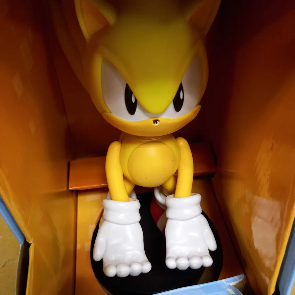 SONIC THE HEDGEHOG PHONE & CONTROLLER HOLDER