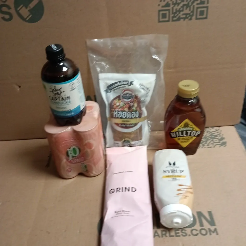 APPROXIMATELY 15 ASSORTED FOOD AND DRINK ITEMS TO INCLUDE - MYPROTEIN GOLDEN SYRUP, GRIND DARK BLEND WHOLE BEAN COFFEE AND PICKLED MUSSELS