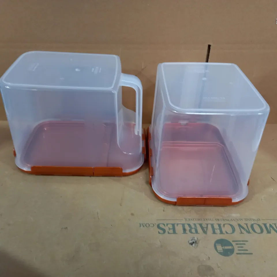 2 * LOCK ON LOCK STORAGE CONTAINERS