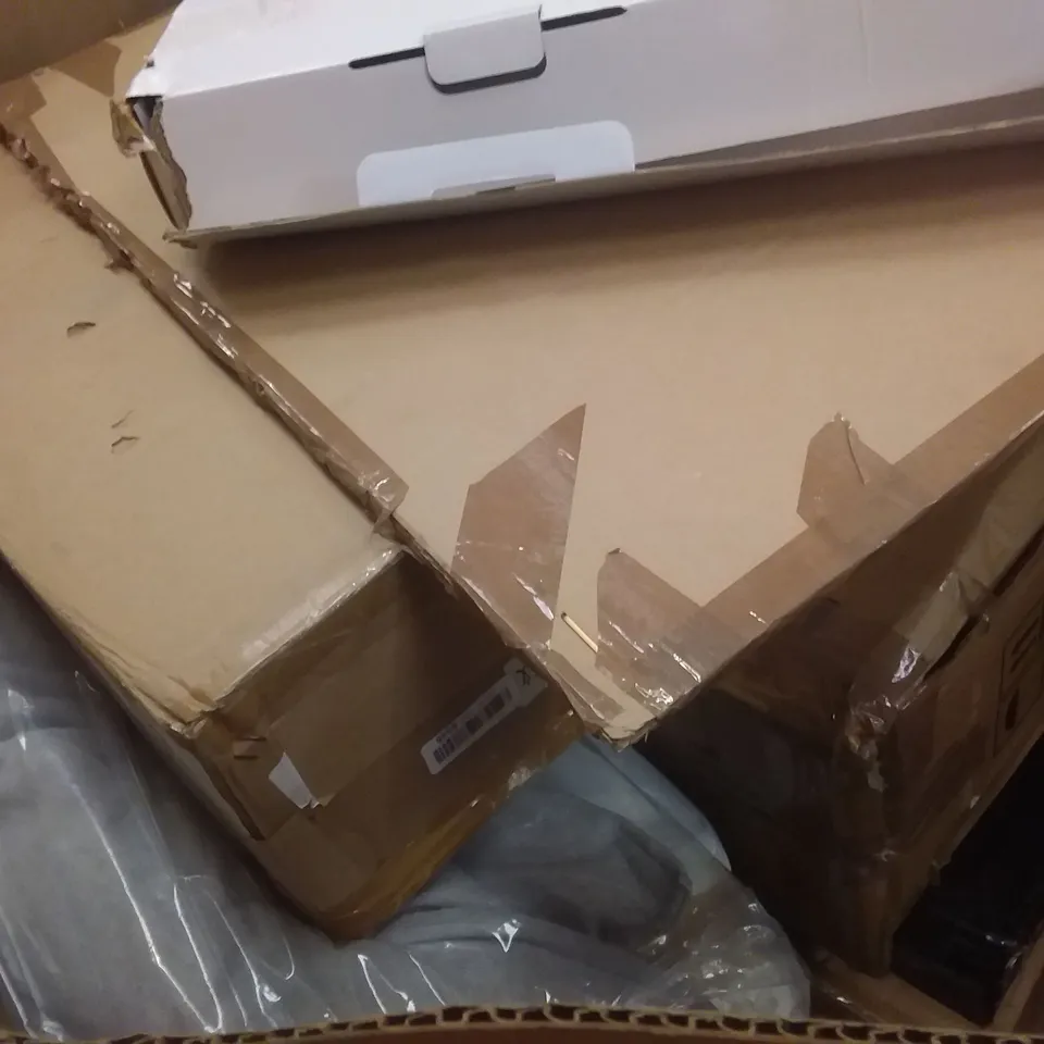 PALLET OF ASSORTED ITEMS INCLUDING Y STOCK HAMMOCK CHAIR, SHOWER HEAD SET, BOXED BOOKCASE, CEILING FAN
