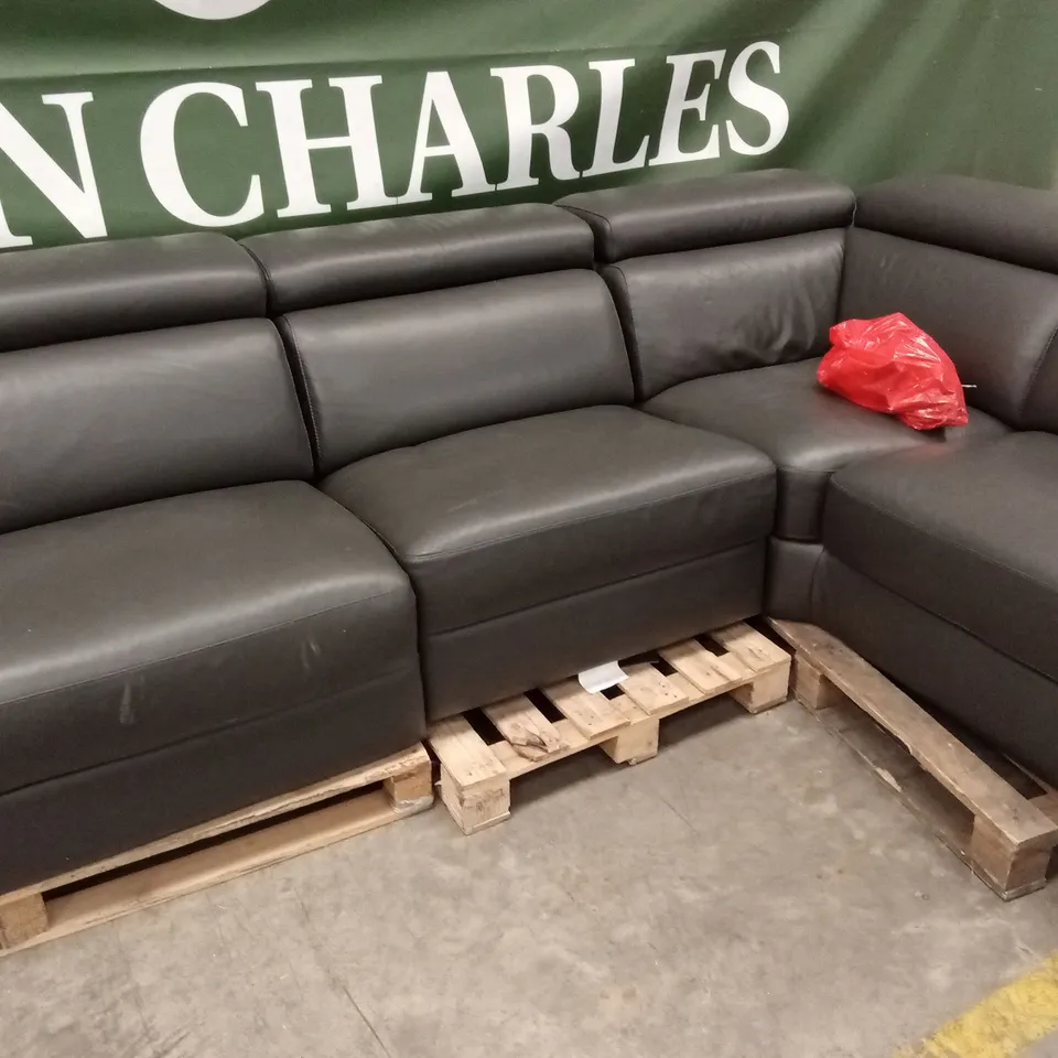 QUALITY DESIGNER ITALIAN MADE RICCARDO LEATHER ELECTRIC RECLINER CORNER SOFA