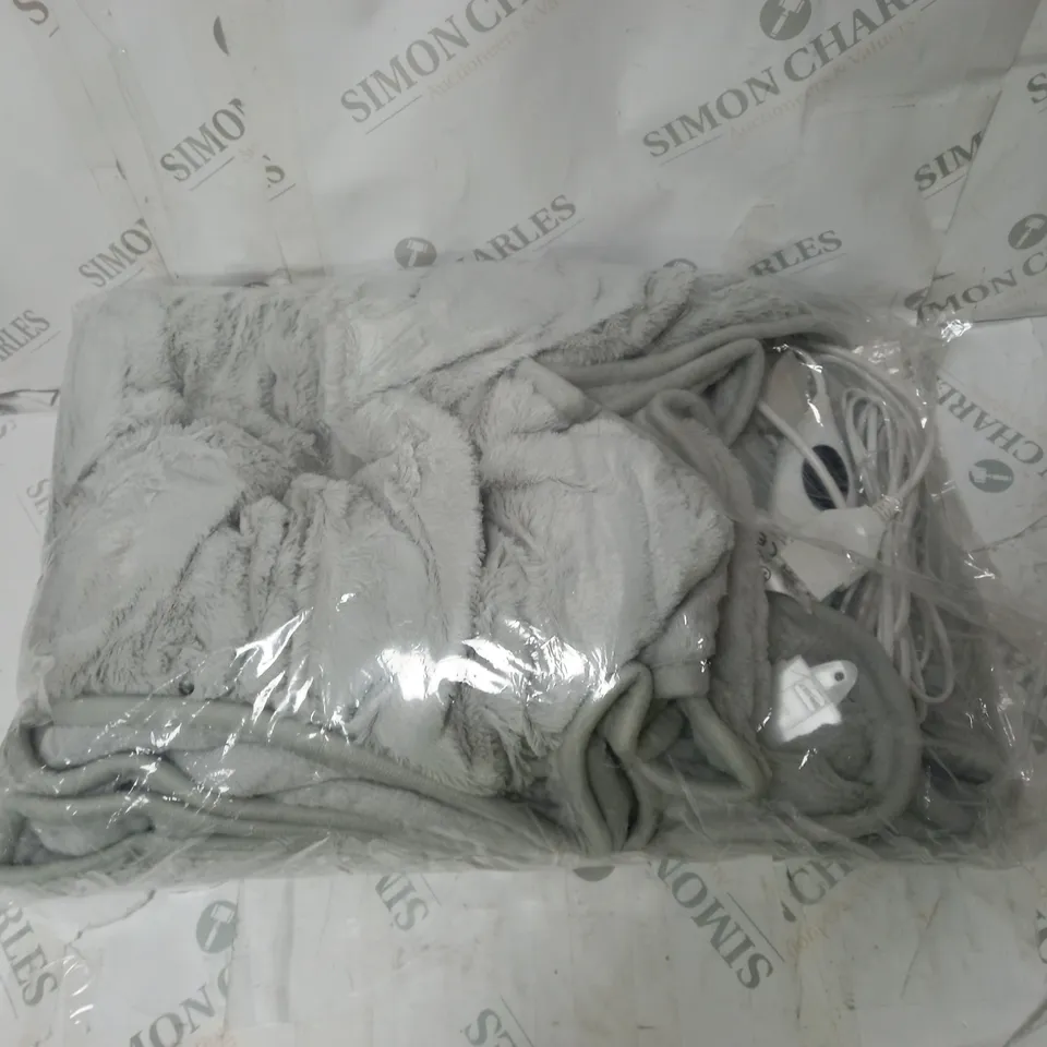 BOXED COZEE HOME HEATED BLANKET IN LIGHT GREY