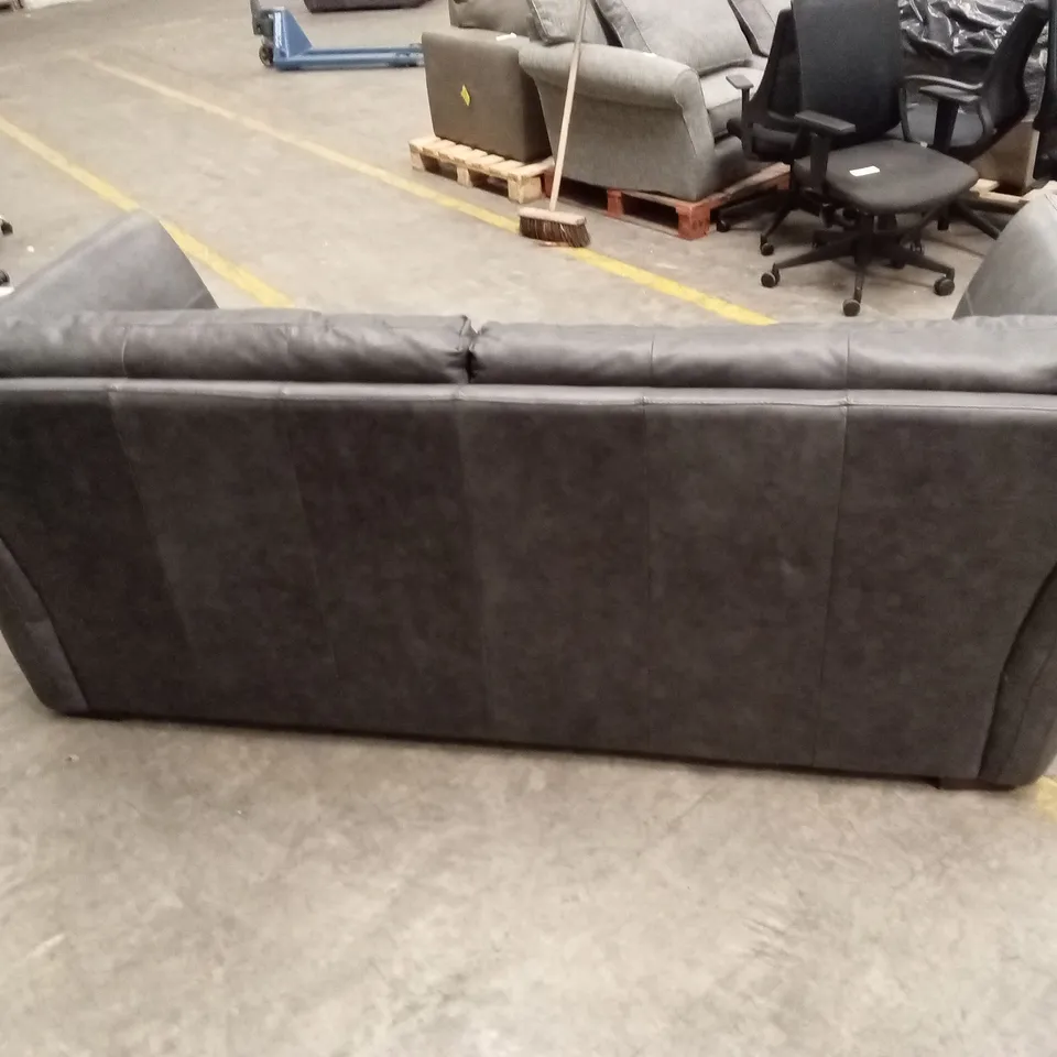 QUALITY DESIGNER 3 SEATER LEATHER SOFA