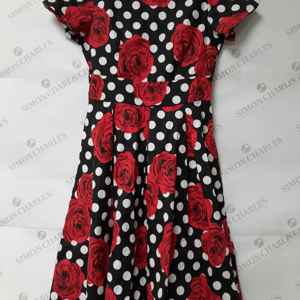 MINT LIMIT FLORAL DRESS IN BLACK/WHITE/RED - SMALL