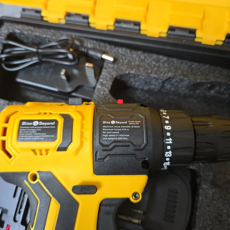 BLISS AND BEYOND DOUBLE SPEED ELECTRIC DRILL WITH ACCESSORIES, IN BLACK/YELLOW CARRY CASE. BOXED