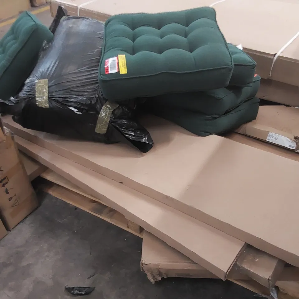 PALLET CONTAINING ASSORTED WARDROBE PARTS AND CUSHIONS