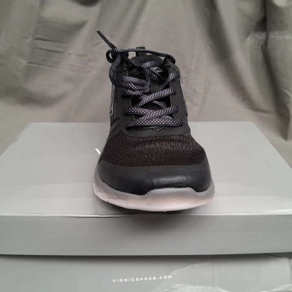 BOXED VIONIC 335 MILES BLACK MESH TRAINERS - UK 6 
