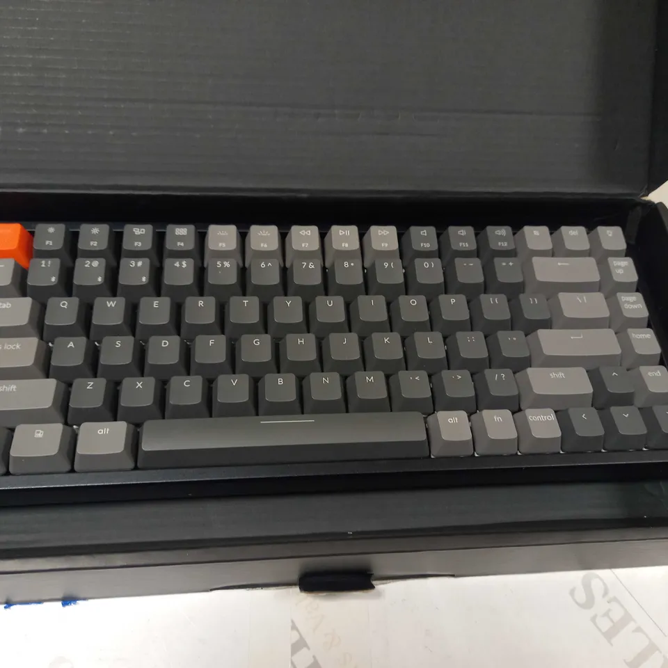 KEYCHRON WIRELESS KEYBOARD