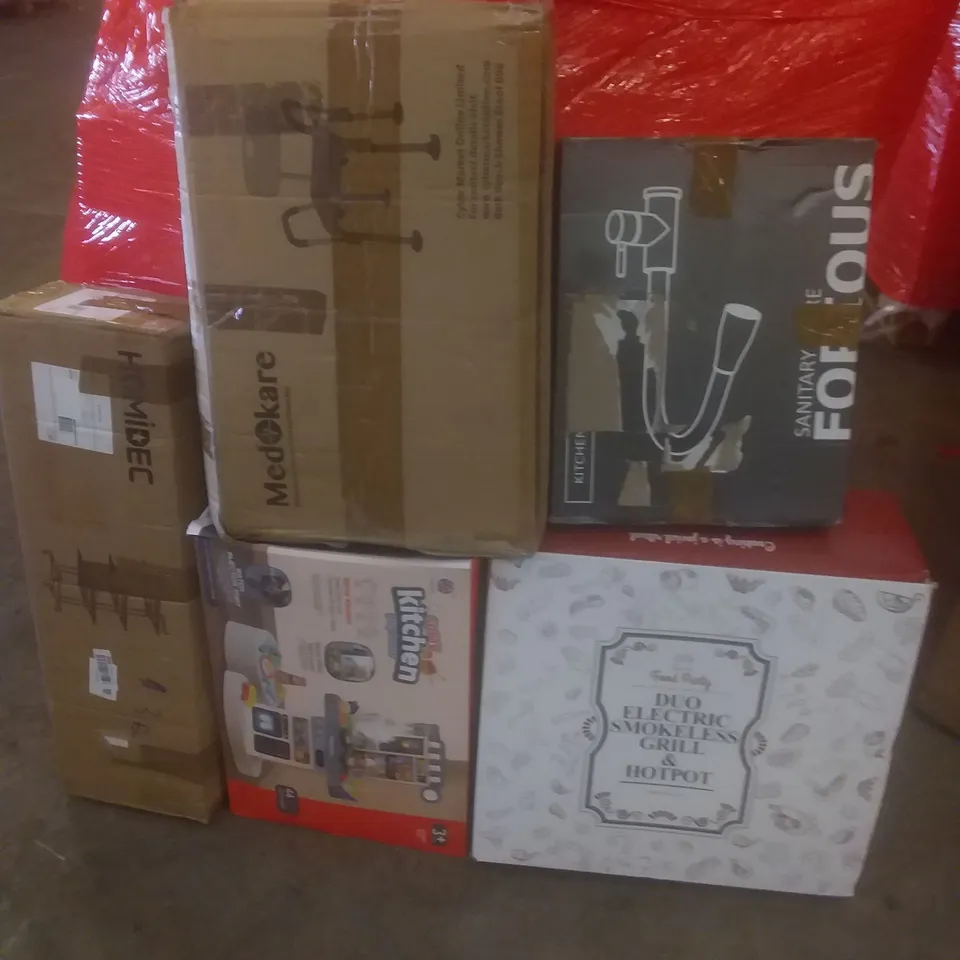 PALLET OF ASSORTED ITEMS INCLUDING 3 TIER STORAGE CART, SHOWER STOOL, KITCHEN FAUCET, ELECTRIC SMOKELESS GRILL