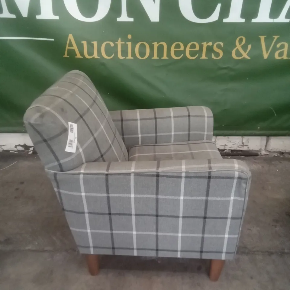 QUALITY DESIGNER ARCHIE ARMCHAIR - FABRIC 