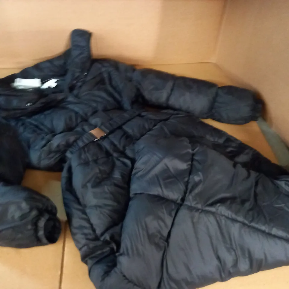 H&M LONGLINE INSULATED COAT IN BLACK - XS