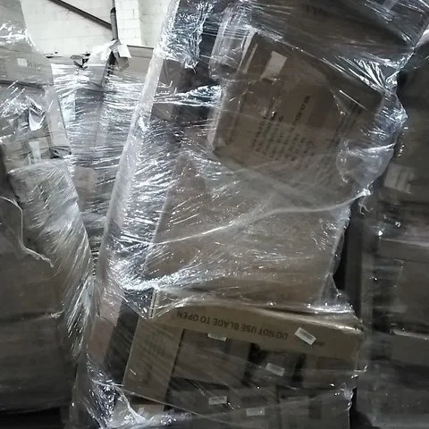 PALLET OF HOUSEHOLD ITEMS TO INCLUDE SOFA, VACUUM CLEANER, TOILET SEAT AND OTHER ASSORTED ITEMS...