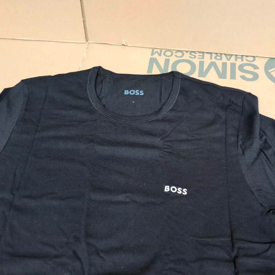 HUGO BOSS BLACK T-SHIRT – SIZE L
