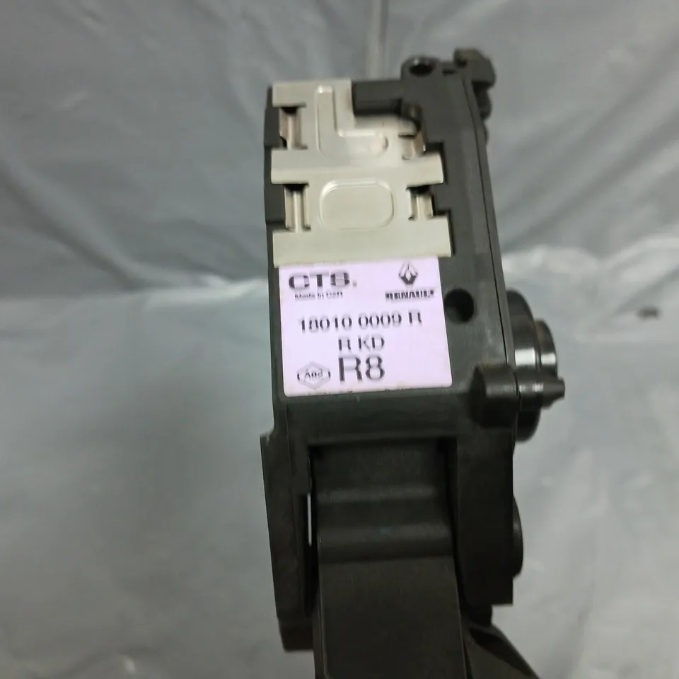 RENAULT MEGANE MK3 ELECTRONIC THROTTLE ACCELERATOR PEDAL