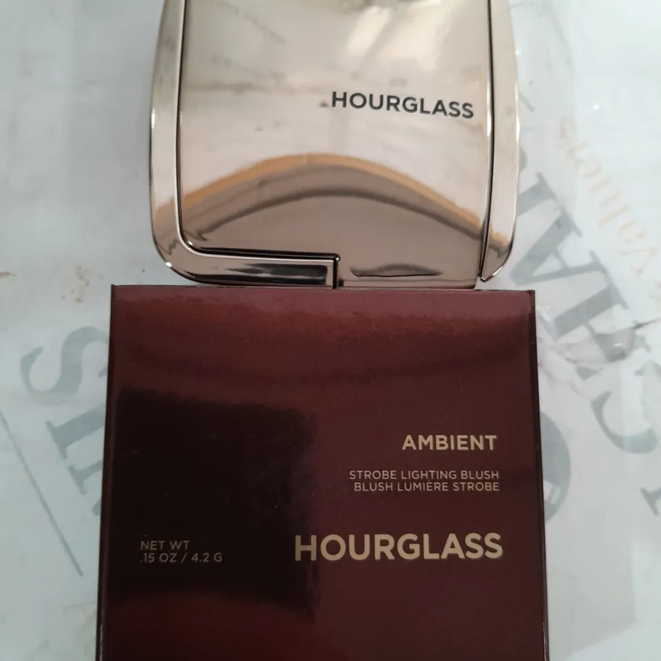 HOURGLASS AMBIENT STROBE LIGHTING BLUSH 