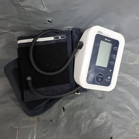 A&D MEDICAL BLOOD PRESSURE MONITOR 