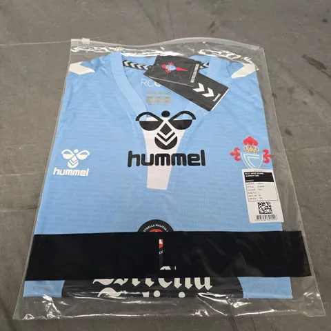 REAL CELTA VIGO 24/25 HOME JERSEY S/S UNISEX – HUMMEL, BLUE, RECYCLED FIBERS